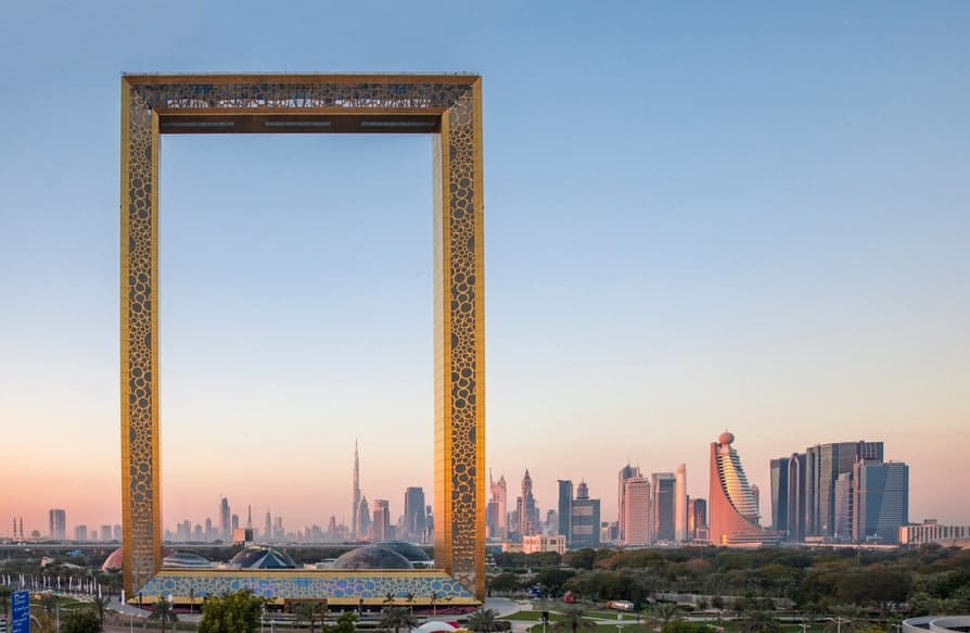 Partnering With The World’s Largest Photo Frame